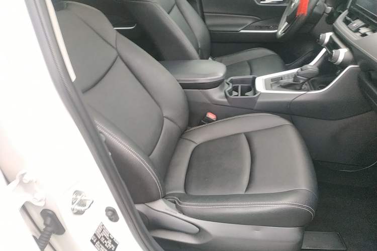 Used Toyota RAV4 2020 2.0L CVT 4x4 Trend Edition
