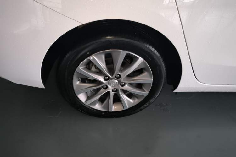 Used Buick GL6 2021 323T Mild Hybrid Connect Luxury Model
