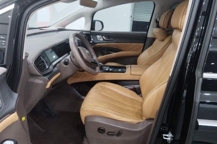 Used Denza D9 2024 DM-i 980 Four-Wheel Drive Prestige Model