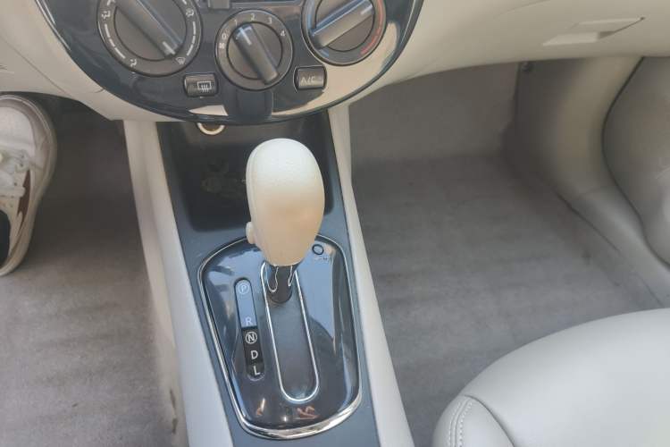 Used Nissan Tiida 2011 1.6L CVT Comfort Model
