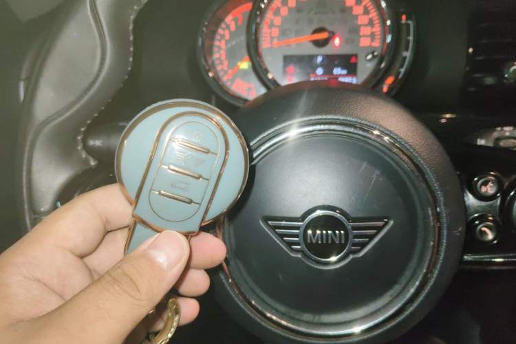 Used  Clubman 2019 1.5T COOPER Connoisseur
