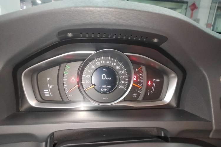 Used Volvo S60 2017 S60L T3 Smart Upgrade Edition
