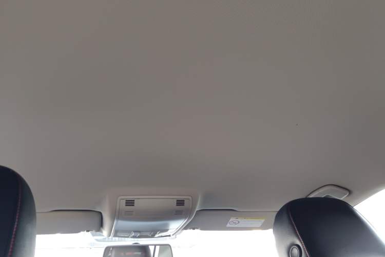 Used Volkswagen Golf 2015 1.6L Automatic Fashion Model
