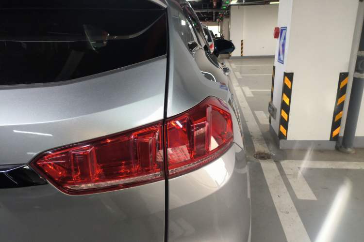 Used Wey VV7 2017 2.0T Flagship Edition
