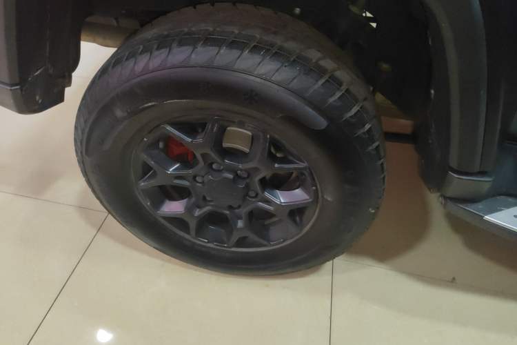 Used Beijing Auto BJ40 2023 2.0D Automatic Four-Wheel Drive Blade Hero Edition Adventurer Type
