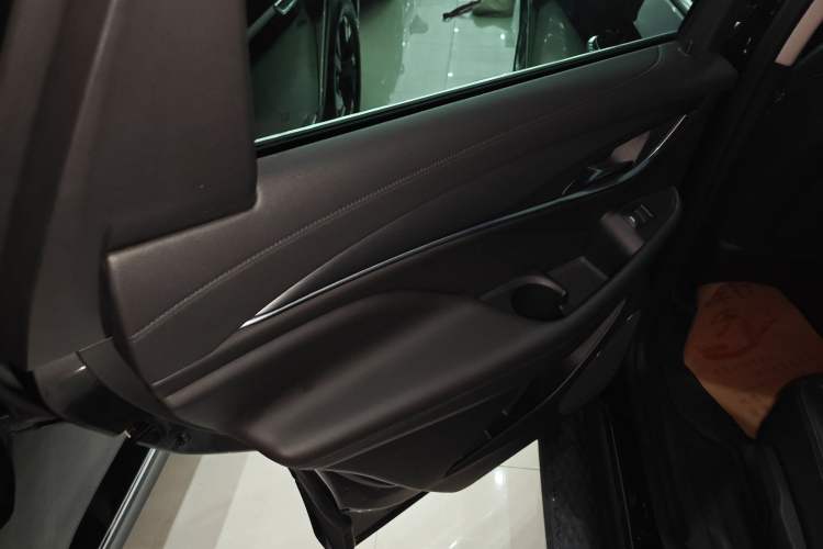 Used Buick Enclave 2020 28T Two-Wheel Drive Prestige Version
