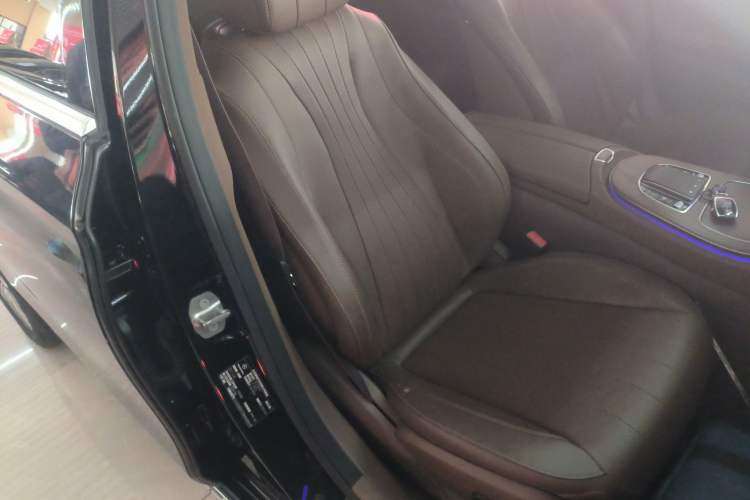 Used Mercedes-Benz E-Class 2023 Updated E 300 L Fashion Edition
