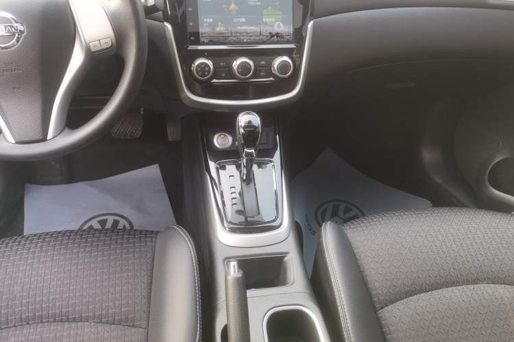 Used Nissan Tiida 2019 1.6L CVT Smart Drive Version China VI Standard
