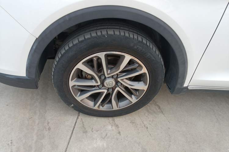 Used Baojun 730 2019 1.5T CVT Fashion Model 7 Seats China VI Emission Standard
