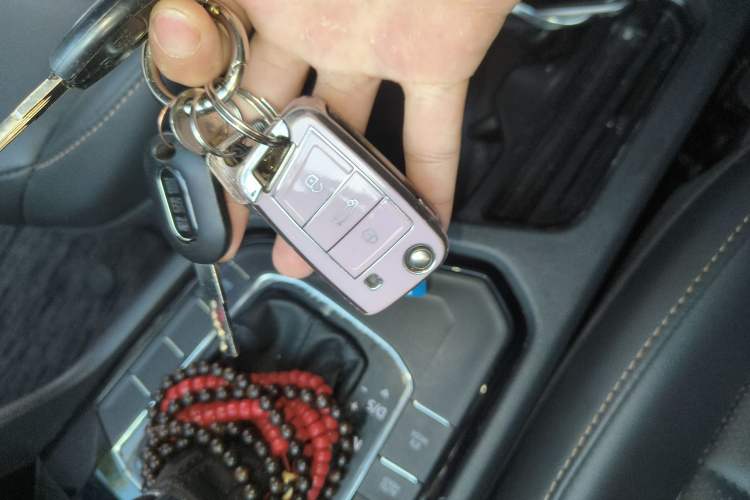 Used Volkswagen Tharu 2022 280TSI Two-Wheel-Drive Luxury Edition