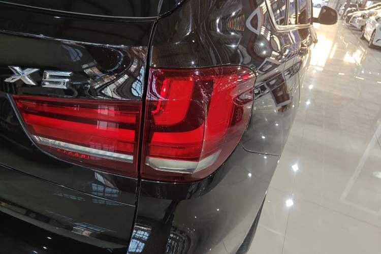 Used BMW X5 2014 xDrive35i Leading Model
