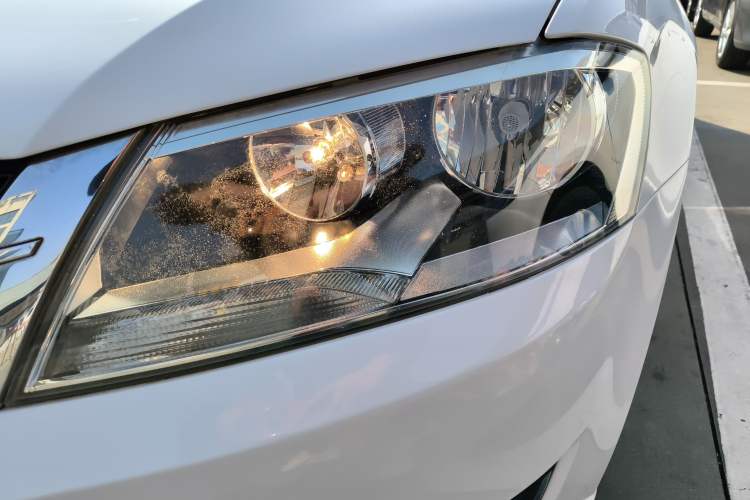 Used Volkswagen Lavida 2013 Revised Classic 1.6L Automatic Fashion Edition