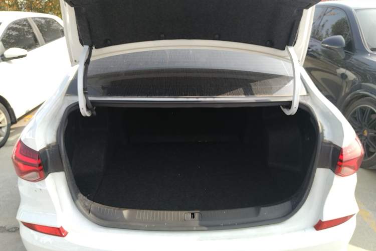 Used Chevrolet Monza 2022 320 Automatic Enjoyment Edition
