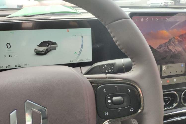 Used Leapmotor C11 2024 Range-Extended 300 Luxury Edition