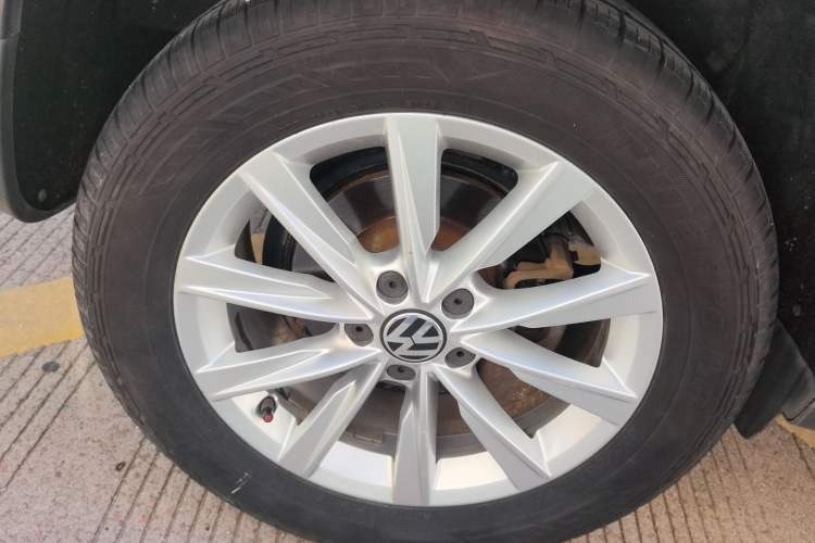 Used Volkswagen Tiguan 2016 280TSI Automatic Two-Wheel-Drive Silk Road Style Edition