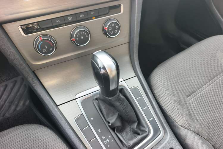 Used Volkswagen Golf 2016 1.6L Automatic Comfort Model
