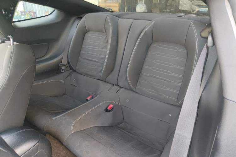 Used Ford Mustang 2015 2.3T Automatic U.S.-Spec Version
