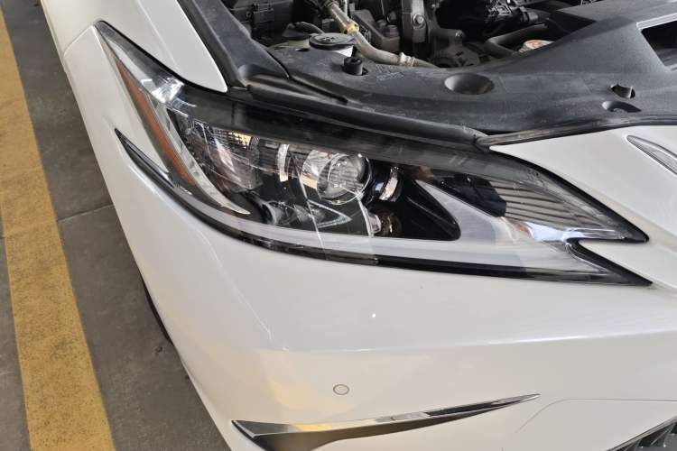 Used Lexus ES 2020 200 Excellence Edition
