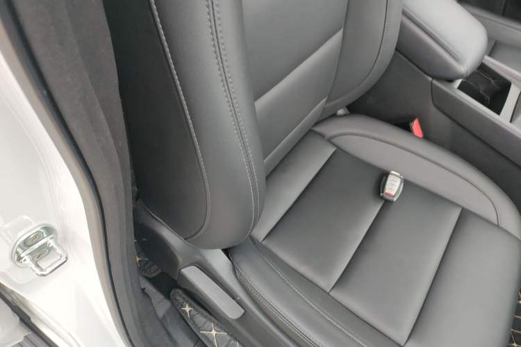 Used Great Wall Poer 2023 2.0T Commercial Version Automatic Diesel 4x4 Elite Long-Box GW4D20M