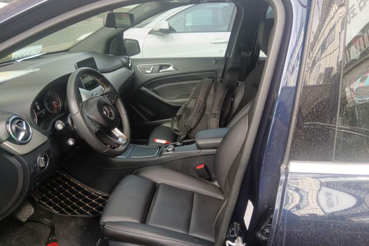 Used Mercedes-Benz B-Class 2017 B 200 Fashion Model
