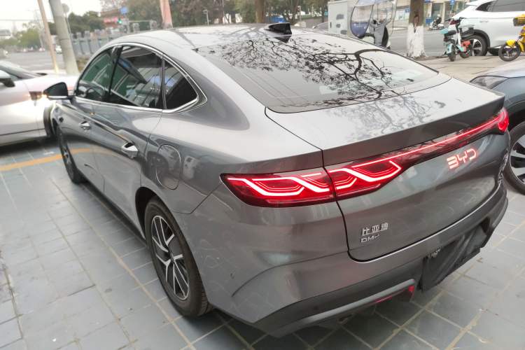 Used BYD Qin L 2025 DM-i Smart Drive 120KM Superior Model
