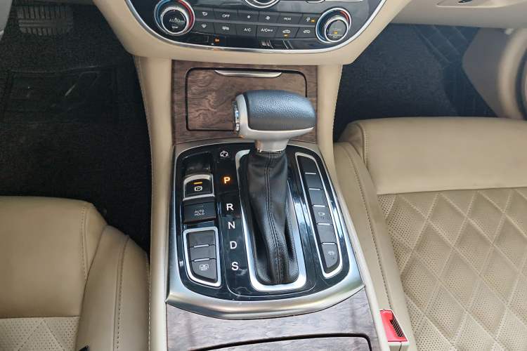 Used GAC Trumpchi GA8 2016 320T Executive Edition