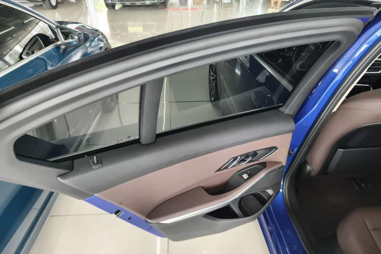 Used BMW 3 Series 2020 Facelifted 325i M Sport Package
