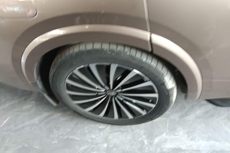 Used Volkswagen Viloran 2022 380TSI Prestige Edition
