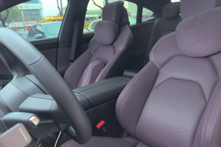 Used  SU7 2024 Rear-Drive Long-Range Intelligent Driving Version
