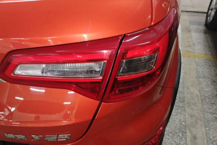 Used BAIC Senova X25 2015 1.5L Manual Elite Model