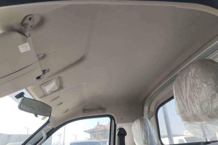 Used Ruichi EC71 2024 EC71L Cargo Pioneer I Model 41.85 kWh
