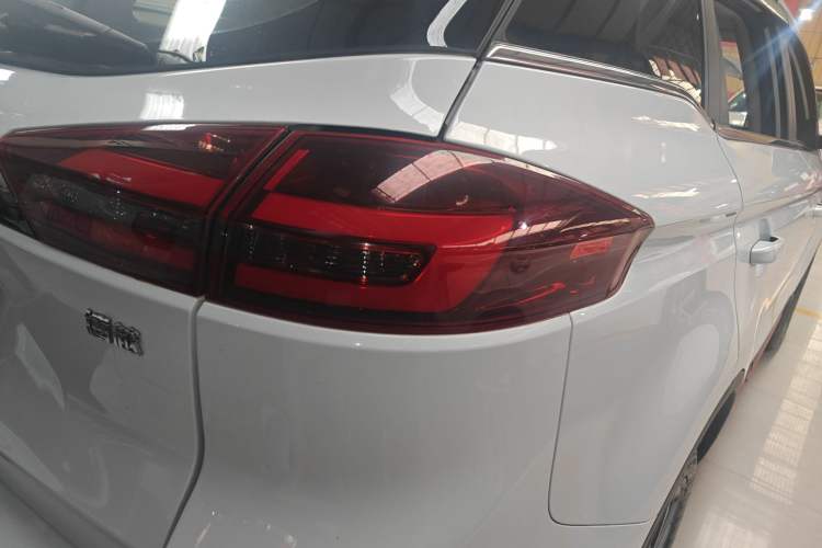 Used Geely Auto Emgrand X7 Sport 2021 1.8TD DCT Two-Wheel Drive Asian Games Edition
