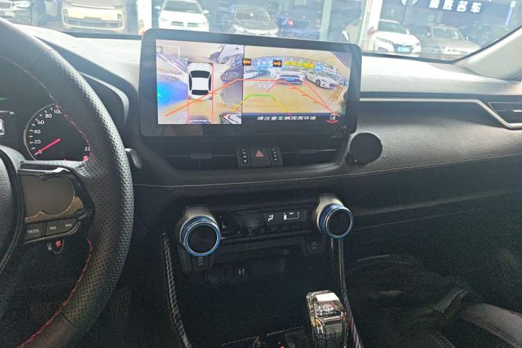 Used Toyota Wildlander 2022 Updated Version 2.0L CVT Two-Wheel Drive Leading Edition