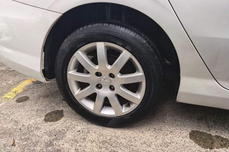 Used Peugeot 308 2014 Enjoy Edition Classic 1.6L Manual YouShang Model
