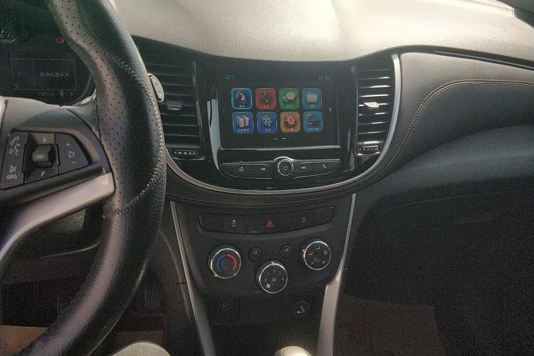 Used Chevrolet Trax 2018 330T Automatic All-Wheel-Drive Flagship Model