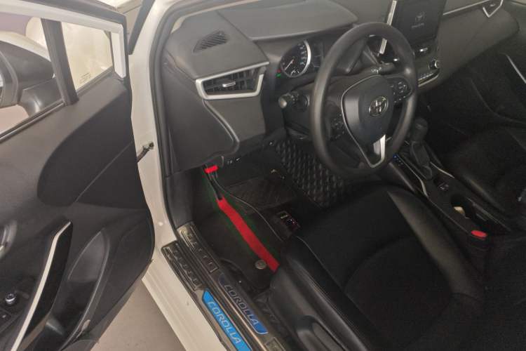 Used Toyota Corolla 2021 Dual-Motor 1.8L E-CVT Elite Edition
