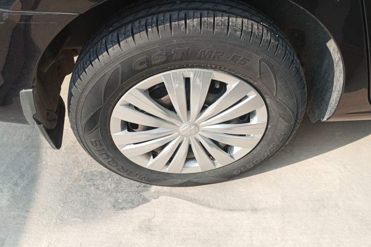 Used Volkswagen Santana 2016 1.6L Manual Fashion Edition