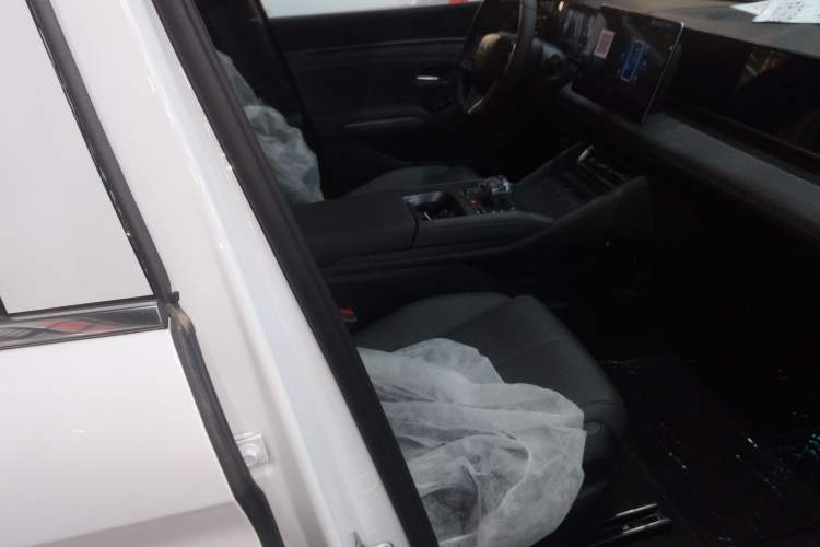 Used BYD Qin L 2024 DM-i 120KM Leading Model