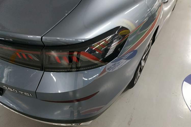 Used Volkswagen Lamando 2023 Lavida L 280TSI DSG Cool & Spicy Edition
