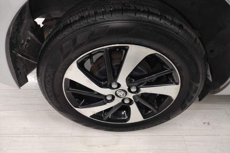 Used Toyota YARiS L 2016 Revised 1.5E CVT Charming Edition
