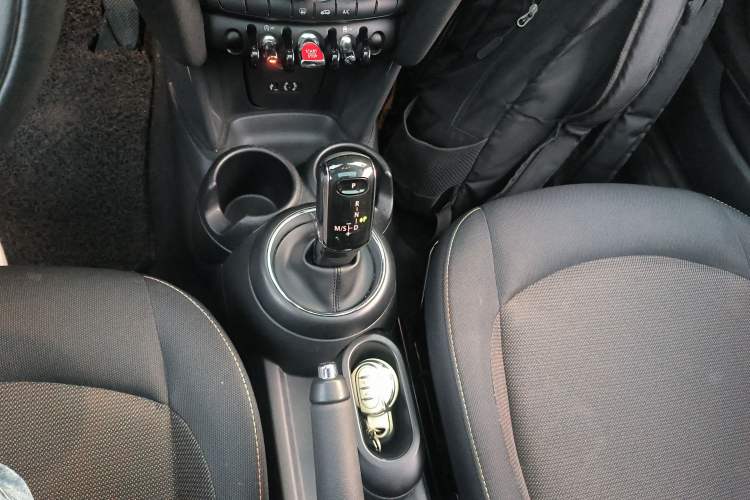 Used  MINI 2018 1.5T ONE PLUS
