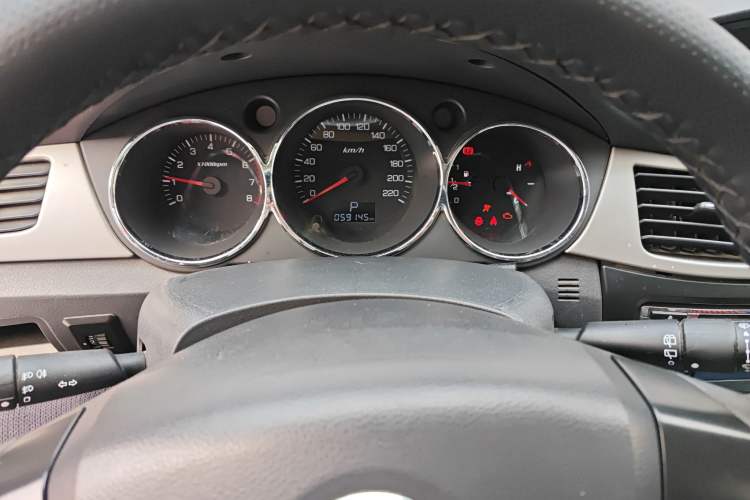 Used Dongfeng Aeolus H30 2014 CROSS 1.5L Automatic Value Edition
