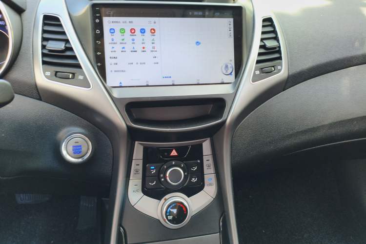 Used Hyundai Elantra 2015 1.6L Automatic Leading Model
