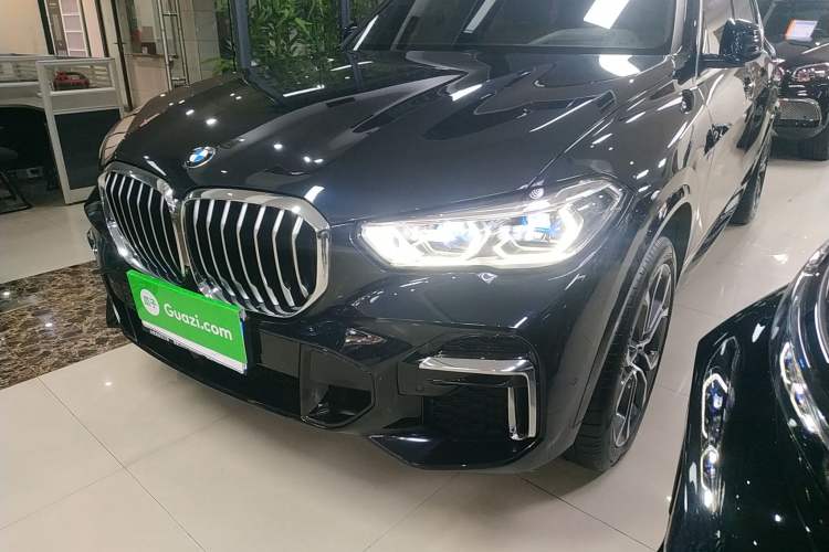 Used BMW X5 2022 Restyled xDrive 40Li Luxury Edition M Sport Package
