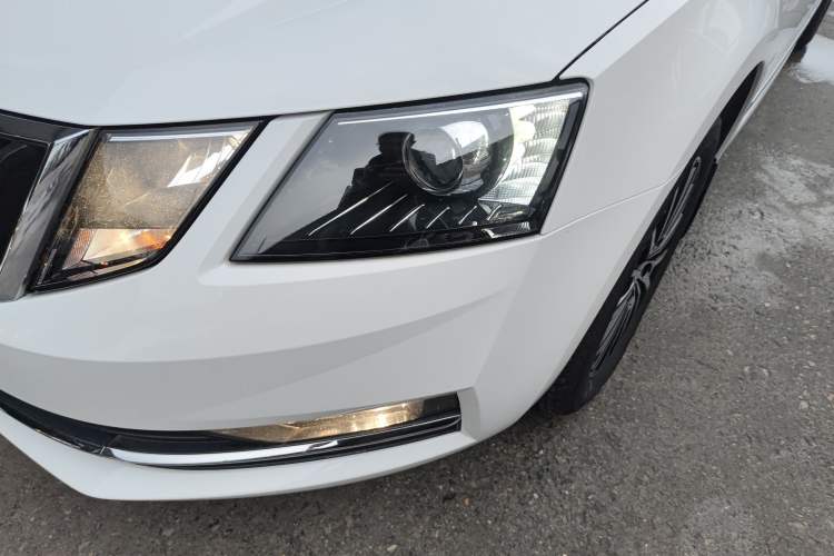 Used Skoda Octavia 2018 1.6L Automatic Luxury Edition
