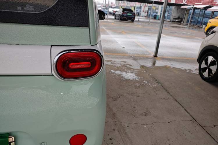 Used Wuling Hongguang MINIEV 2024 3rd Generation 215km Advanced Version