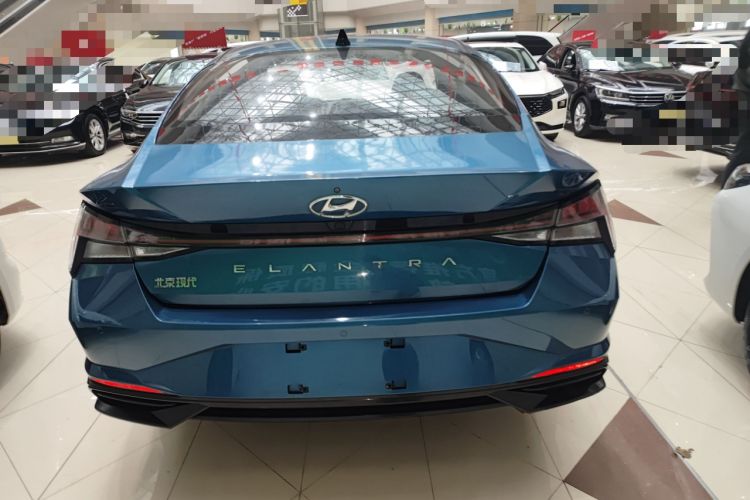 Used Hyundai Elantra 2021 1.5L CVT LUX Prestige Edition
