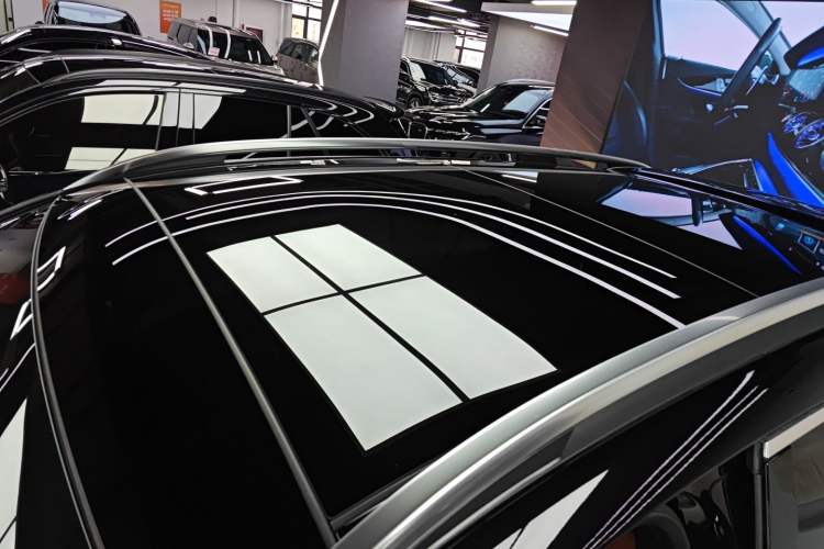 Used Mercedes-Benz GLC 2025 Refreshed GLC 300 L 4MATIC Dynamic Version 5 Seats