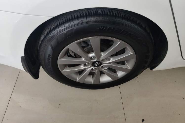 Used Hyundai Mistra 2014 1.8L Automatic Smart GLS