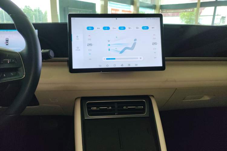 Used BYD Qin L 2024 DM-i 120KM Leading Model
